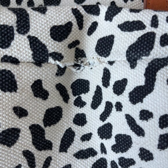 Street Level Canvas Leopard Tote In Ivory - Picture 10 of 10